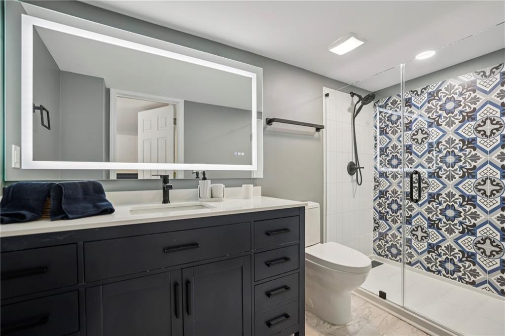 10405 Meadow Crest Lane