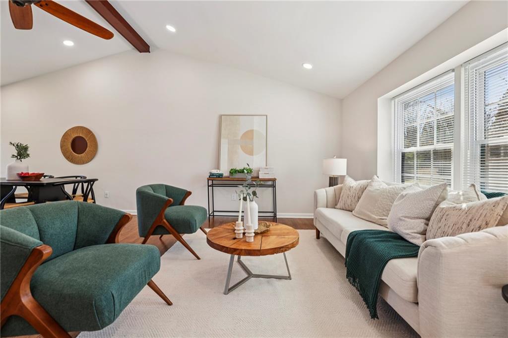 10405 Meadow Crest Lane