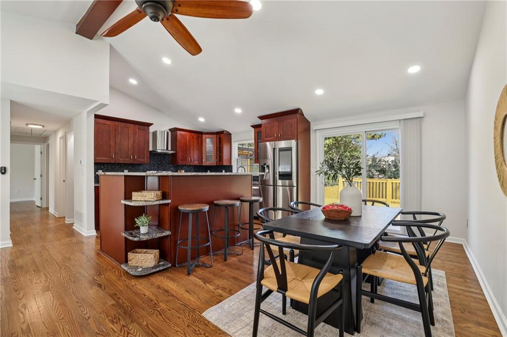 10405 Meadow Crest Lane