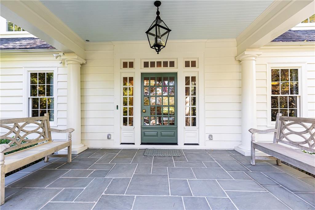 2363 Montview Drive NW