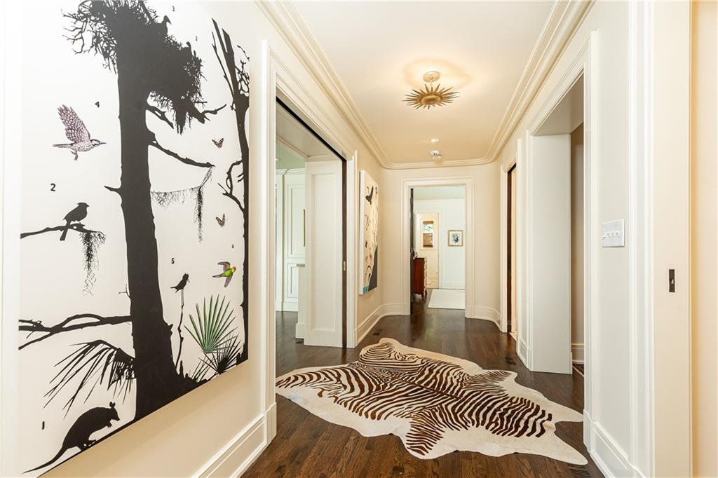 2363 Montview Drive NW