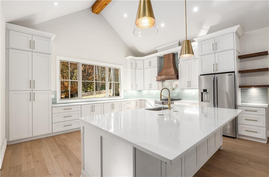 4276 Smithsonia Drive