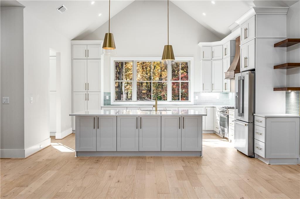 4276 Smithsonia Drive