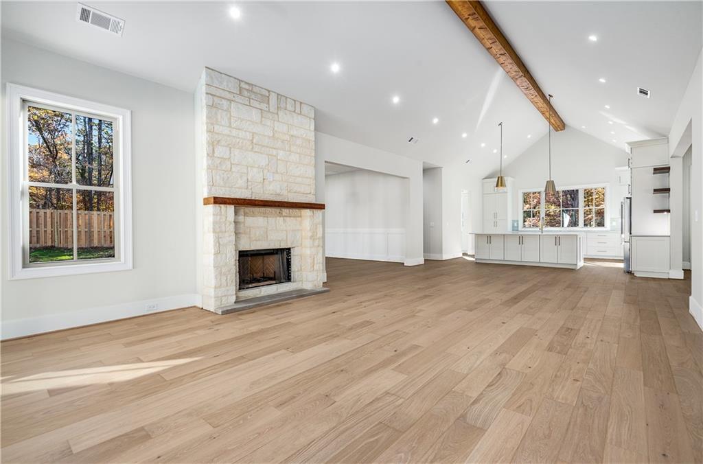 4276 Smithsonia Drive