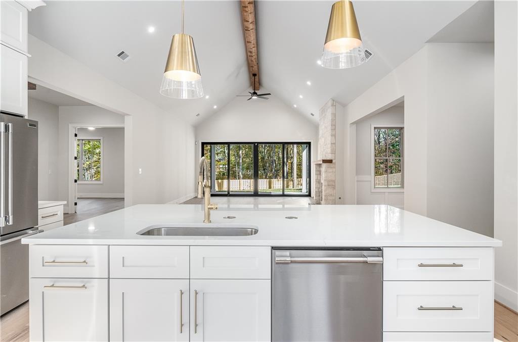 4276 Smithsonia Drive