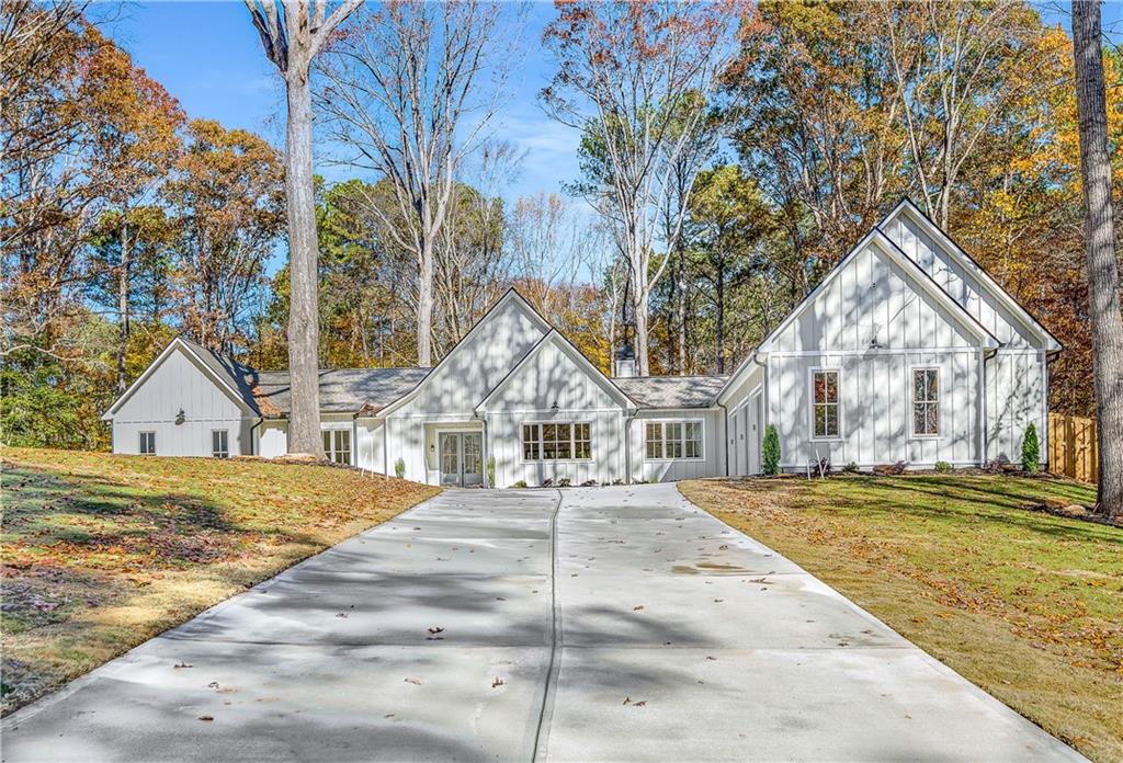 4276 Smithsonia Drive