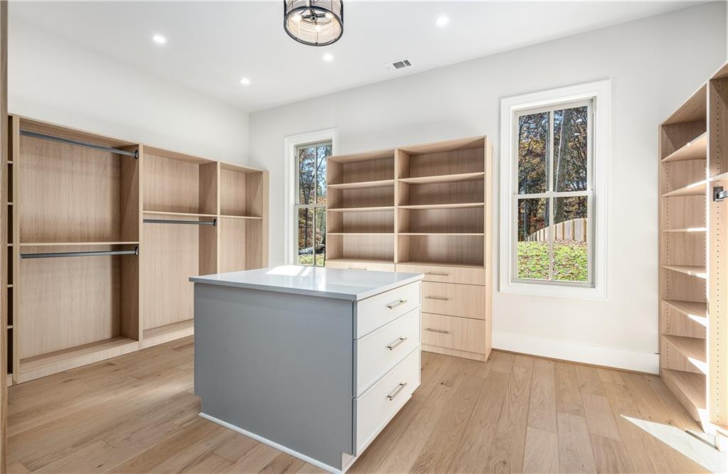 4276 Smithsonia Drive