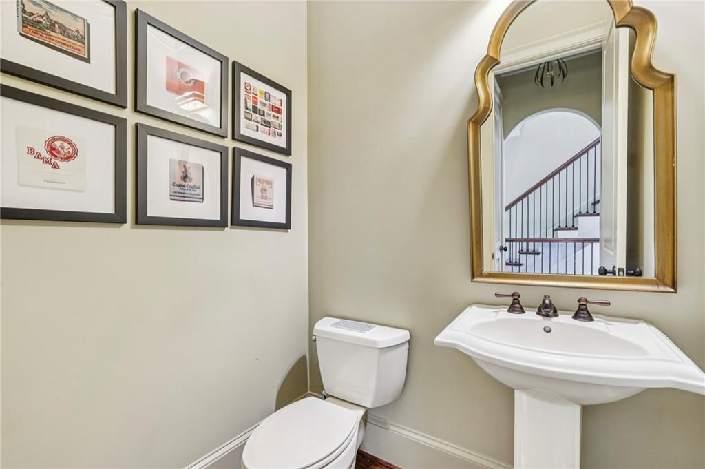 1029 E Club Court NE Unit 1029