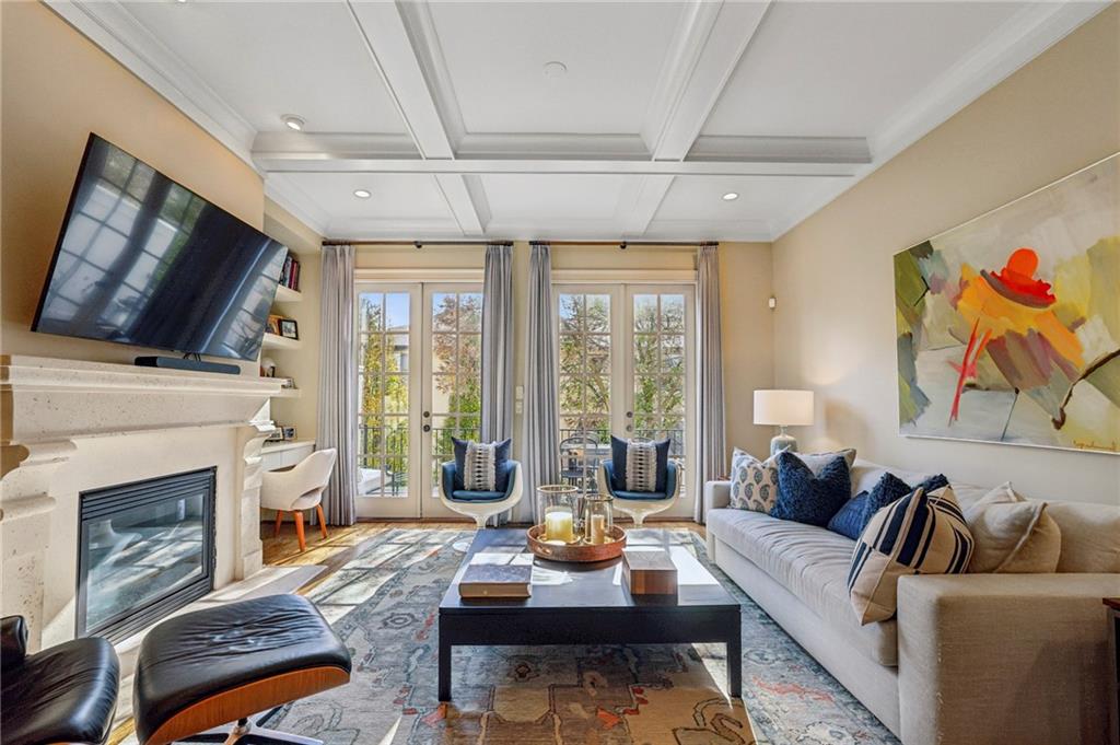 1029 E Club Court NE Unit 1029