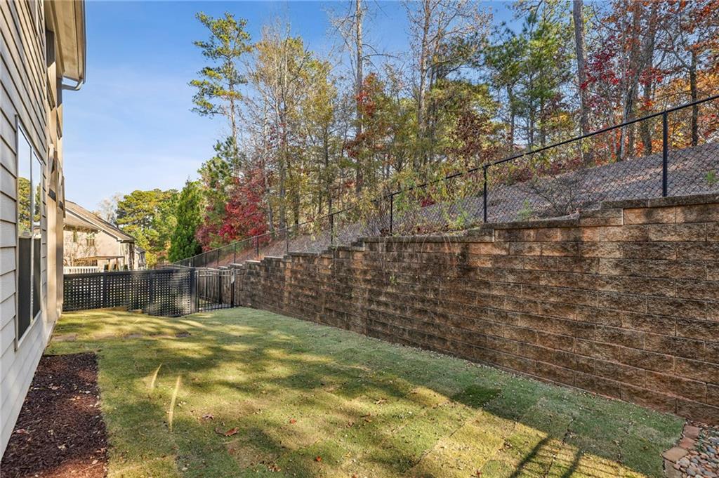 1210 Roswell Manor Circle