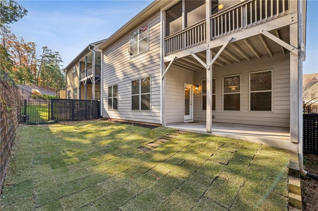 1210 Roswell Manor Circle