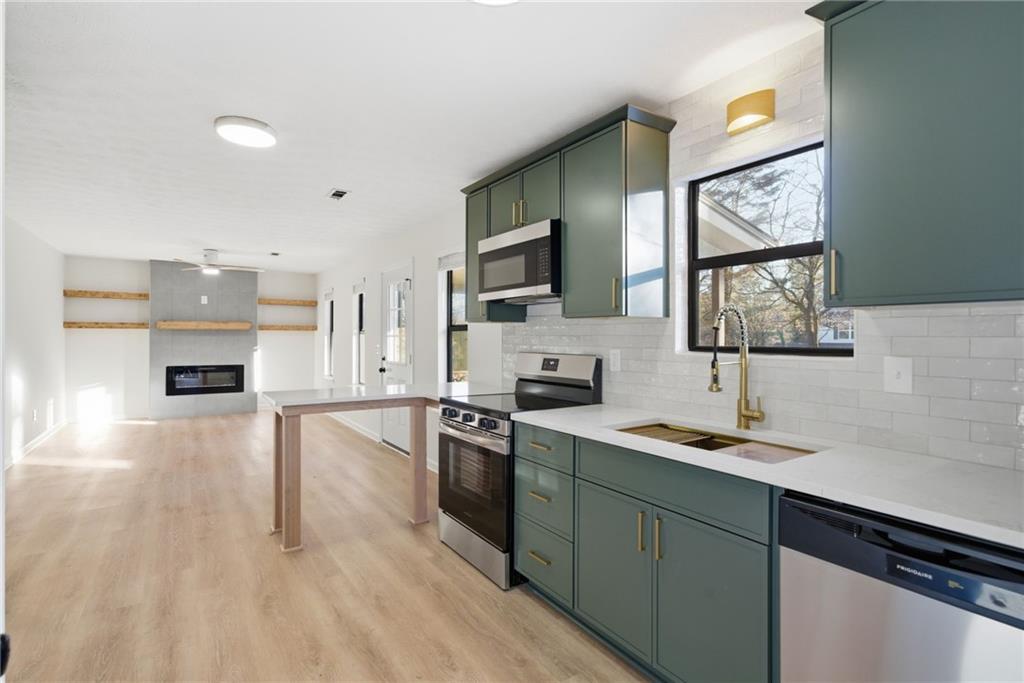 1760 Woodland Trail