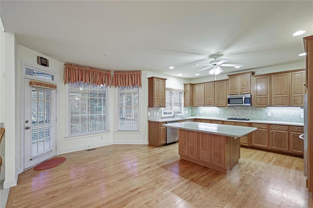 2014 Ivy Ridge Road SE