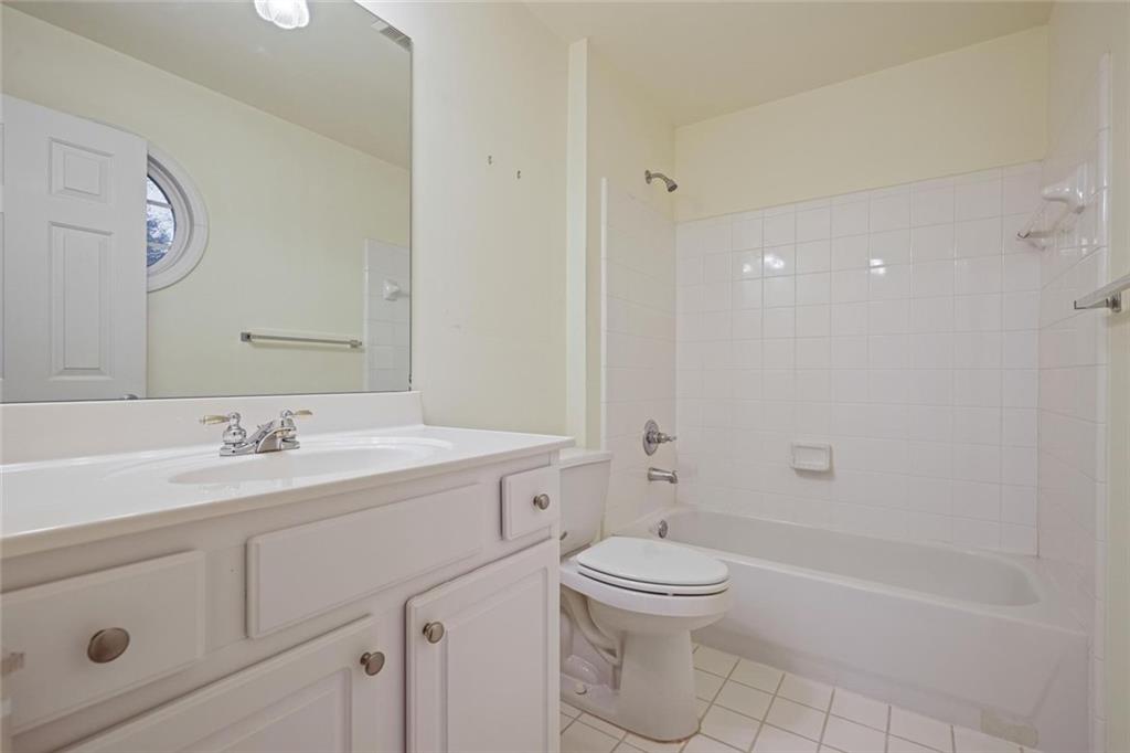 2014 Ivy Ridge Road SE