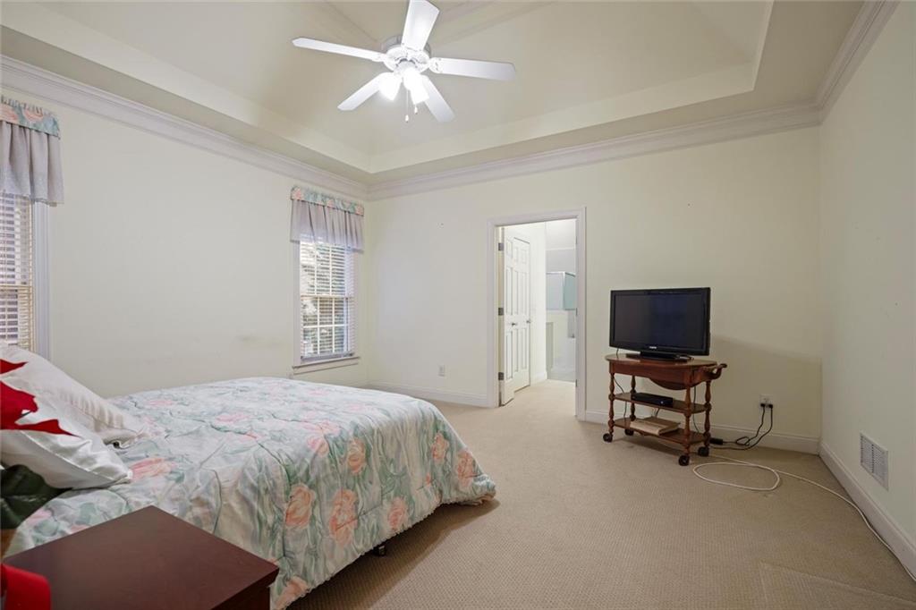 2014 Ivy Ridge Road SE