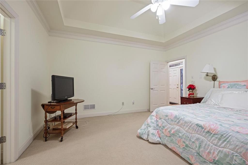 2014 Ivy Ridge Road SE