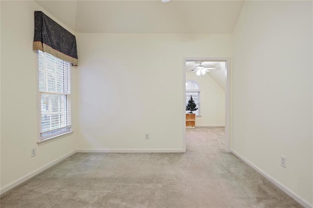 2014 Ivy Ridge Road SE