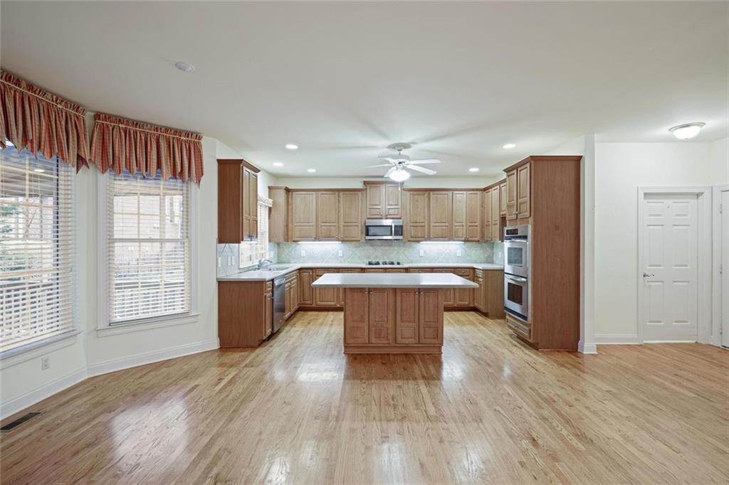 2014 Ivy Ridge Road SE