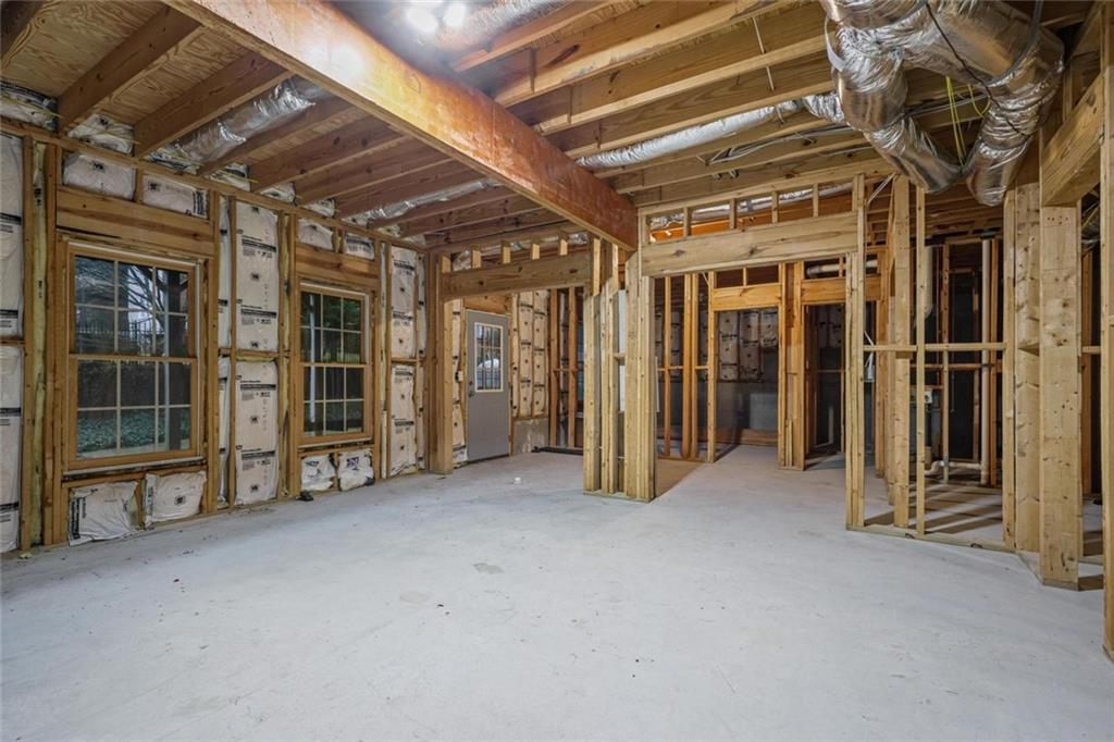 2014 Ivy Ridge Road SE