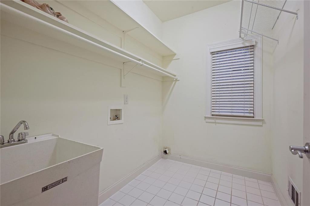 2014 Ivy Ridge Road SE