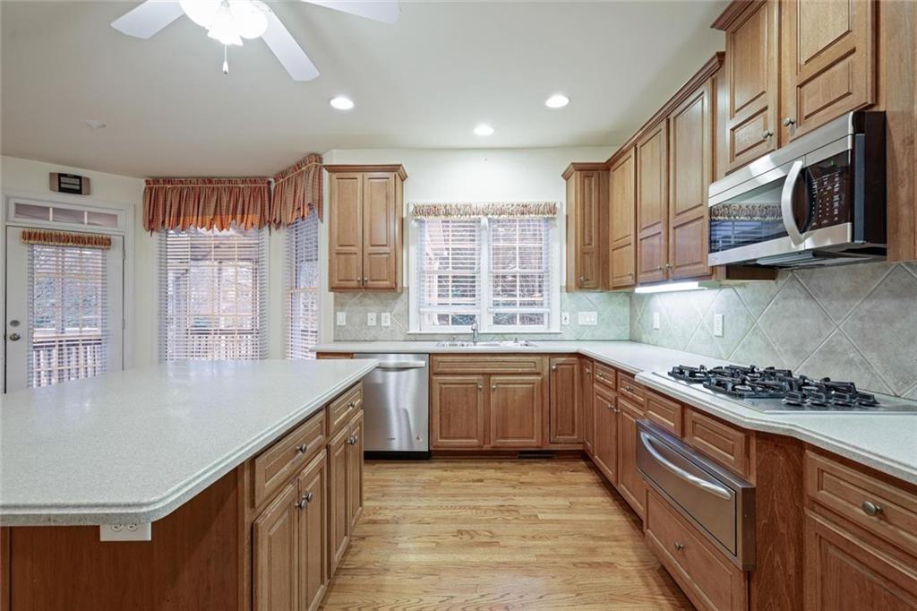 2014 Ivy Ridge Road SE