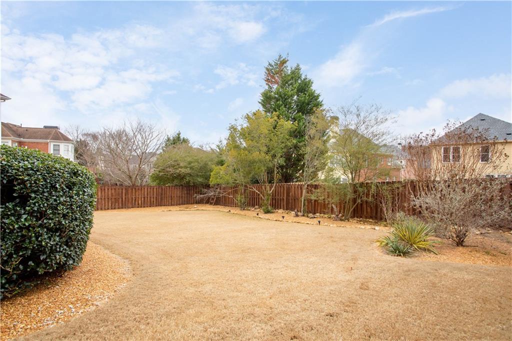 1694 Harlington Road