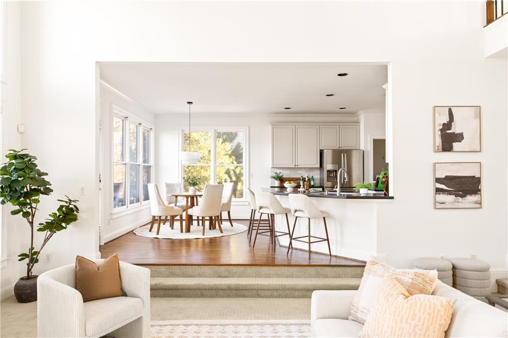 1694 Harlington Road