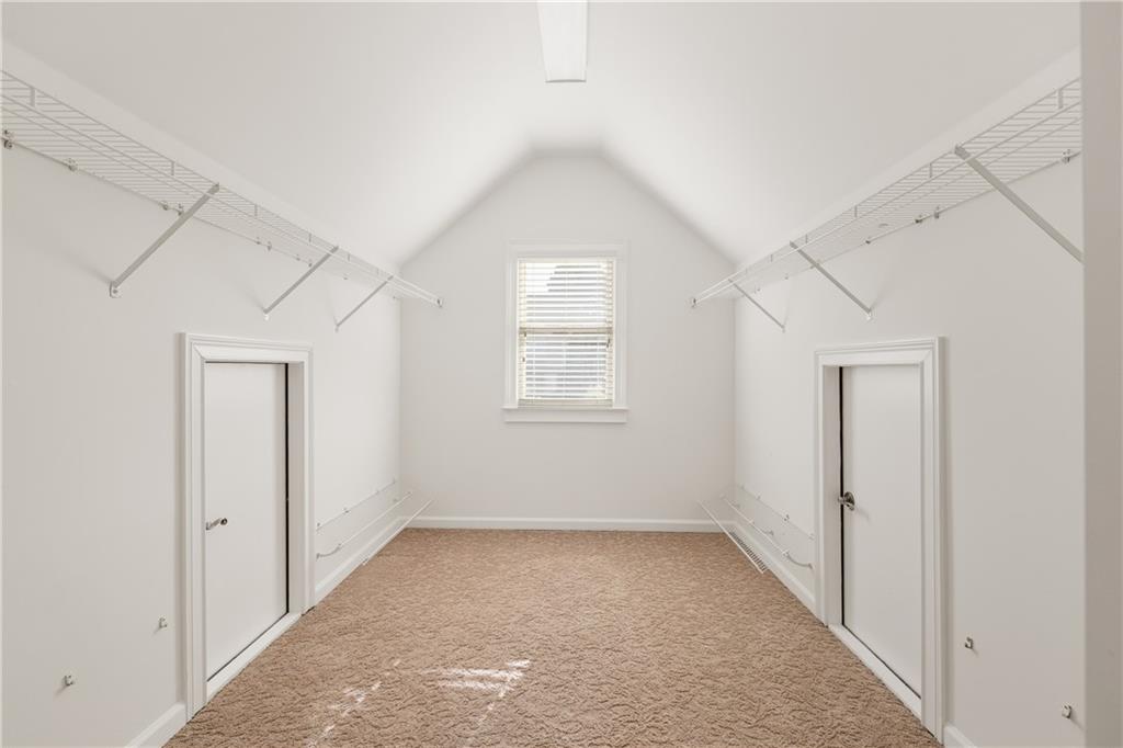 1694 Harlington Road