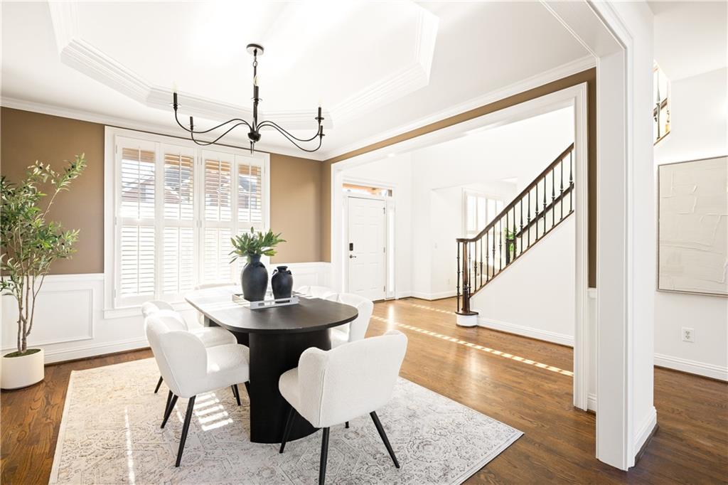 1694 Harlington Road