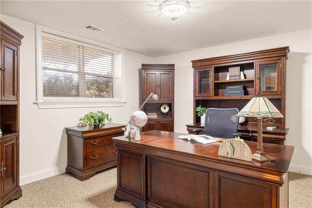 1694 Harlington Road