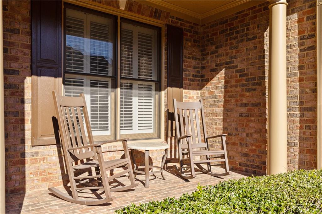 1694 Harlington Road