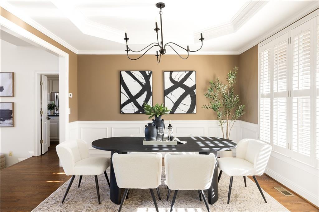 1694 Harlington Road