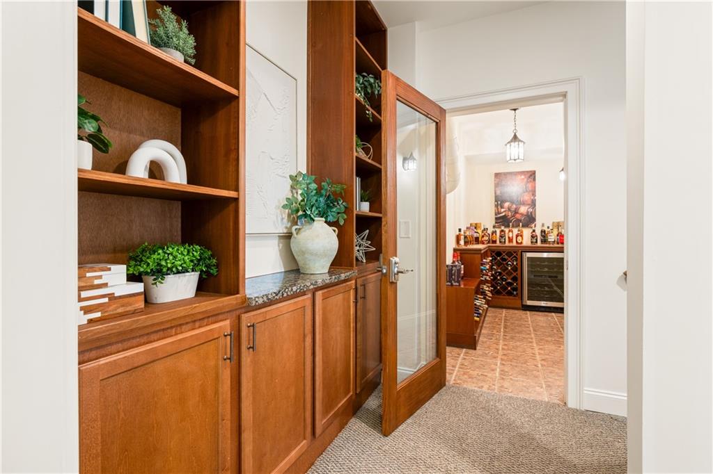 1694 Harlington Road