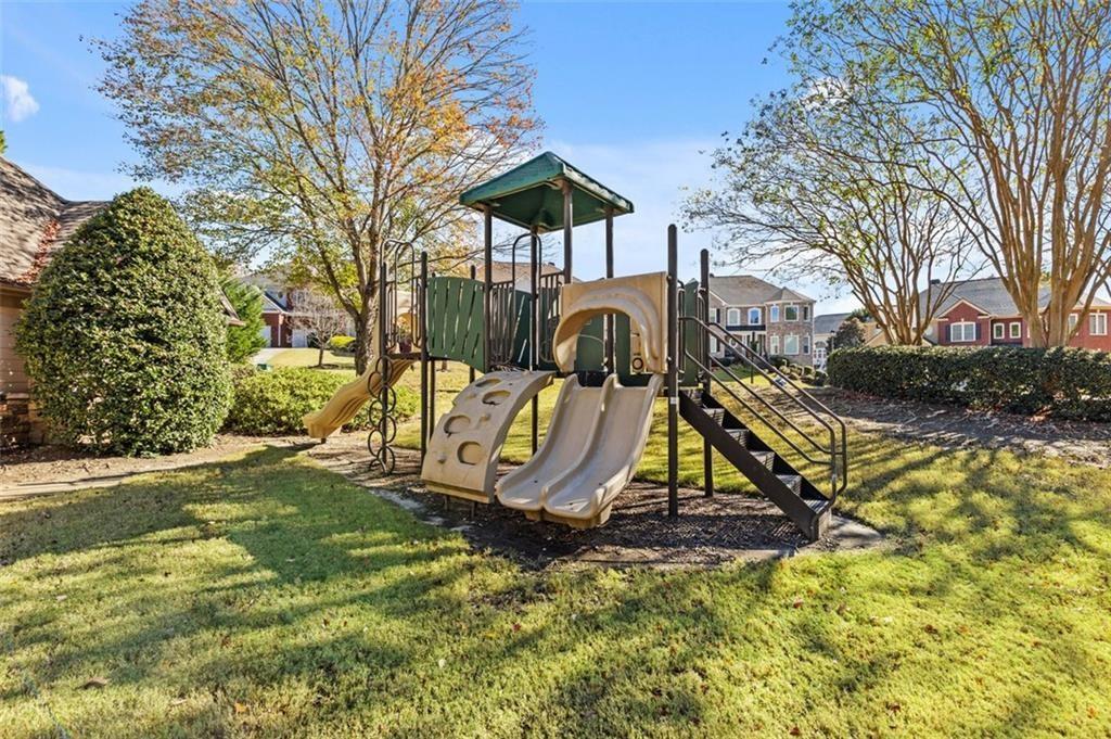 1694 Harlington Road