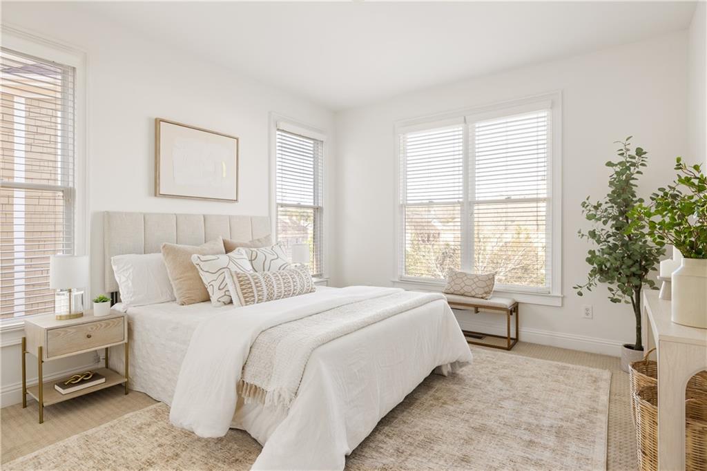 1694 Harlington Road