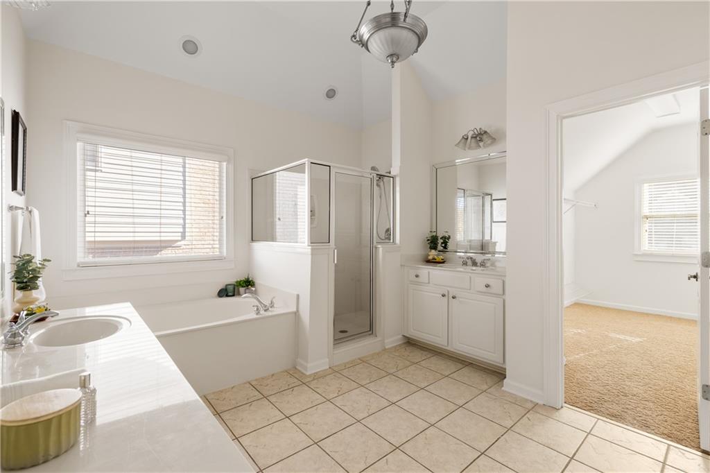 1694 Harlington Road