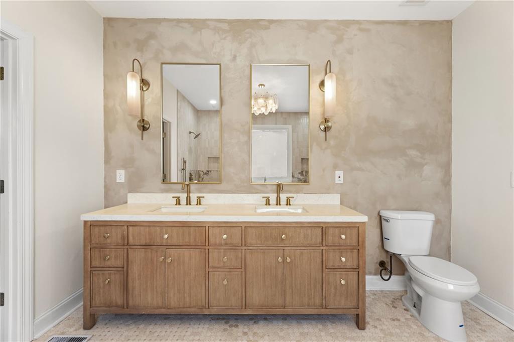 534 Emerald Lake Lane