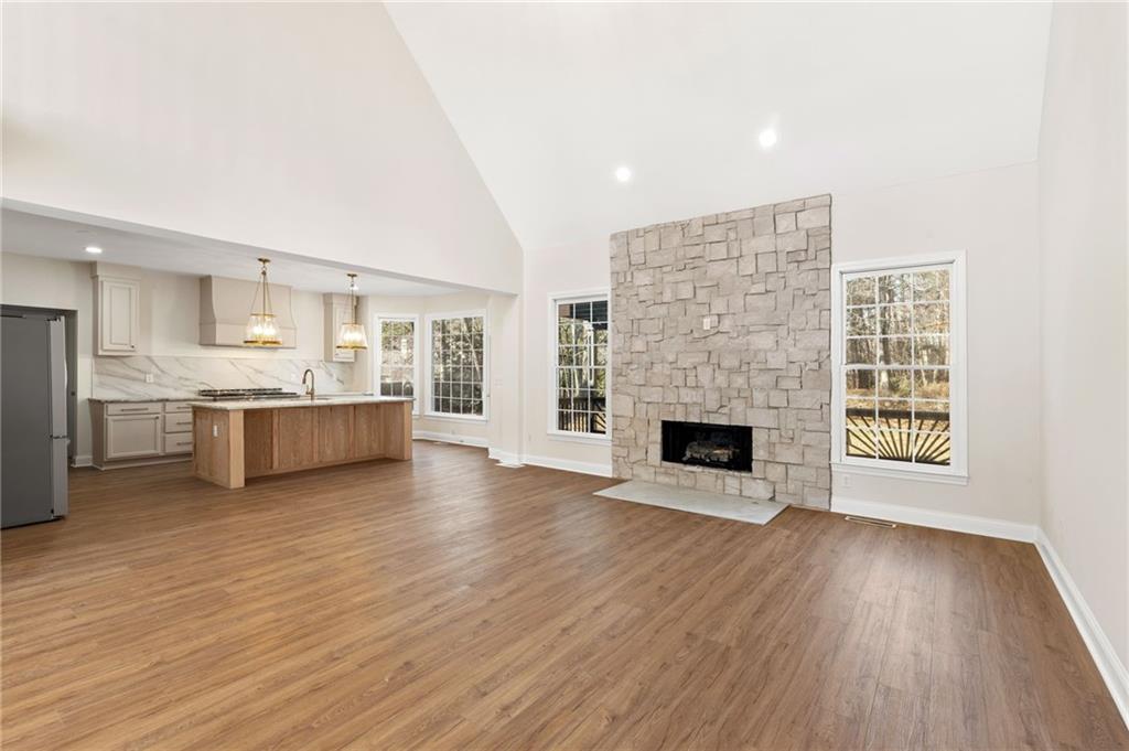 534 Emerald Lake Lane