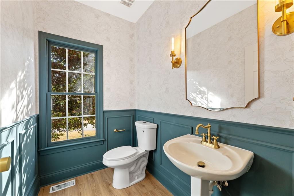 534 Emerald Lake Lane