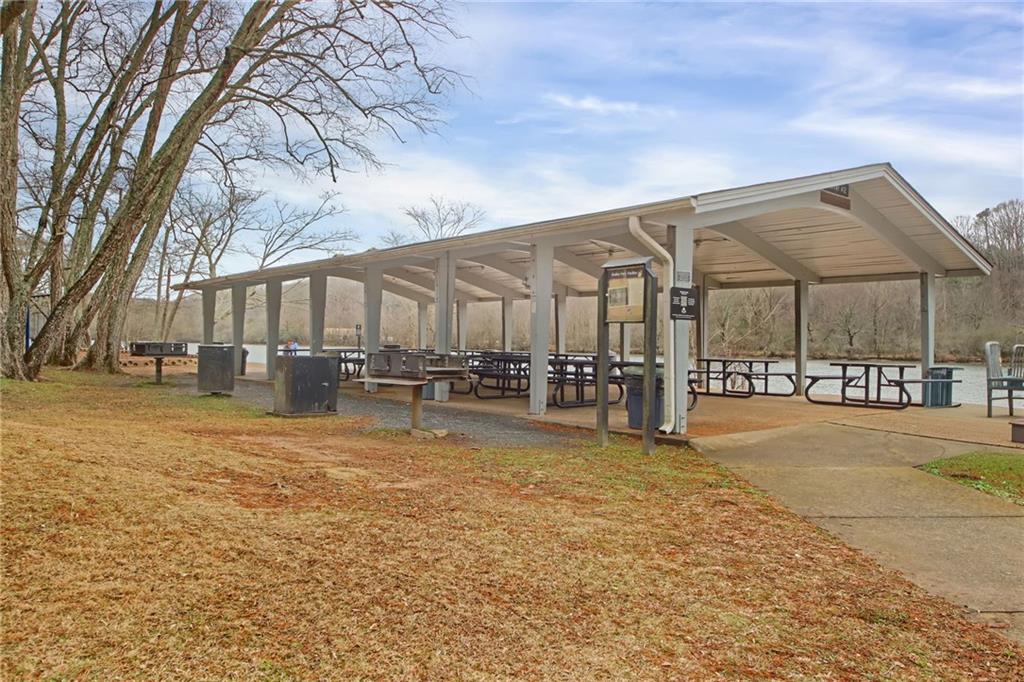 8 Huntington Place Drive