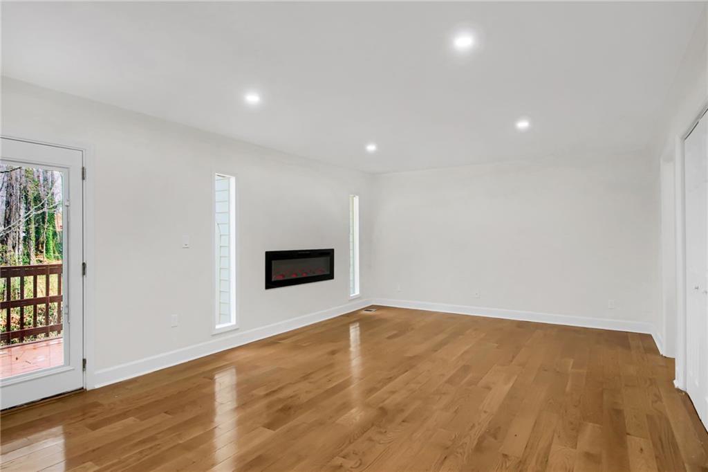 8 Huntington Place Drive