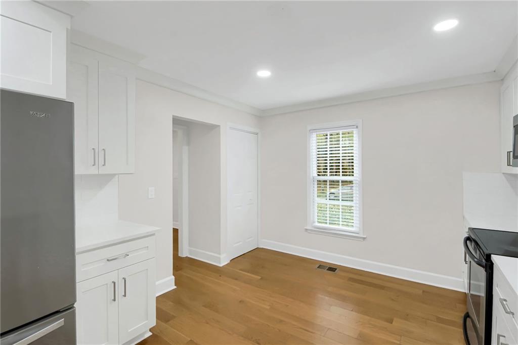 8 Huntington Place Drive