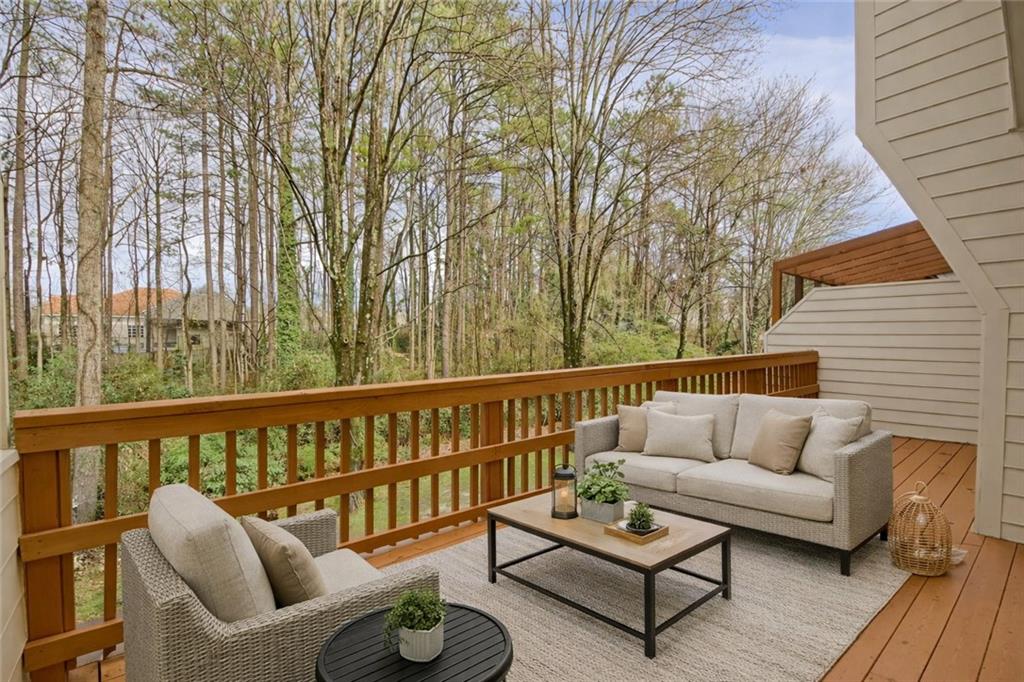 8 Huntington Place Drive