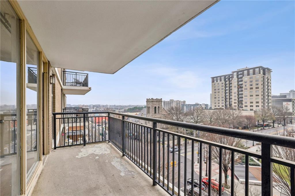 620 Peachtree Street NE Unit 706