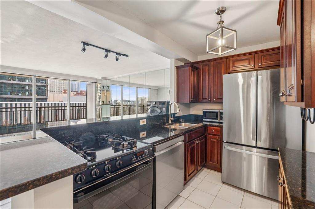 620 Peachtree Street NE Unit 706