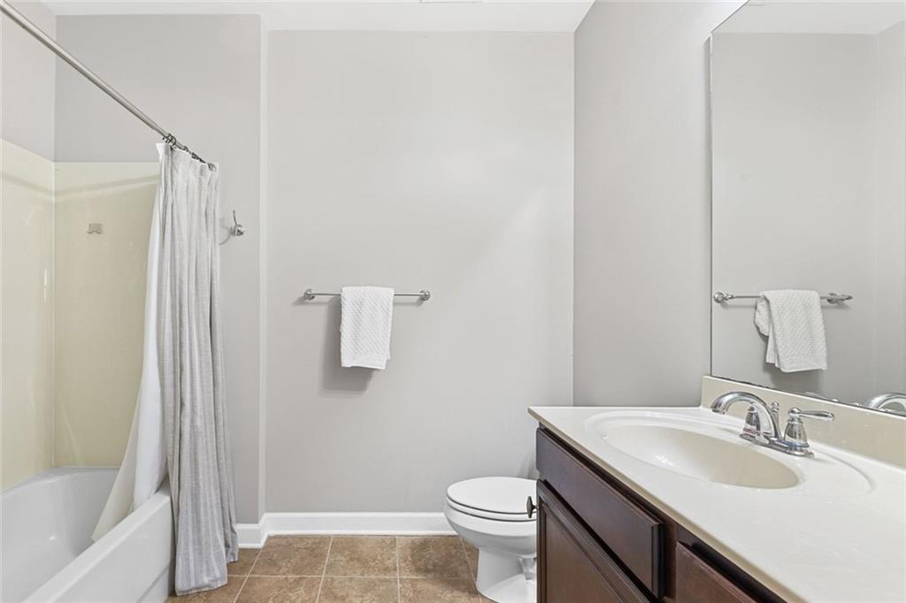 7265 Glisten Avenue NE Unit 128