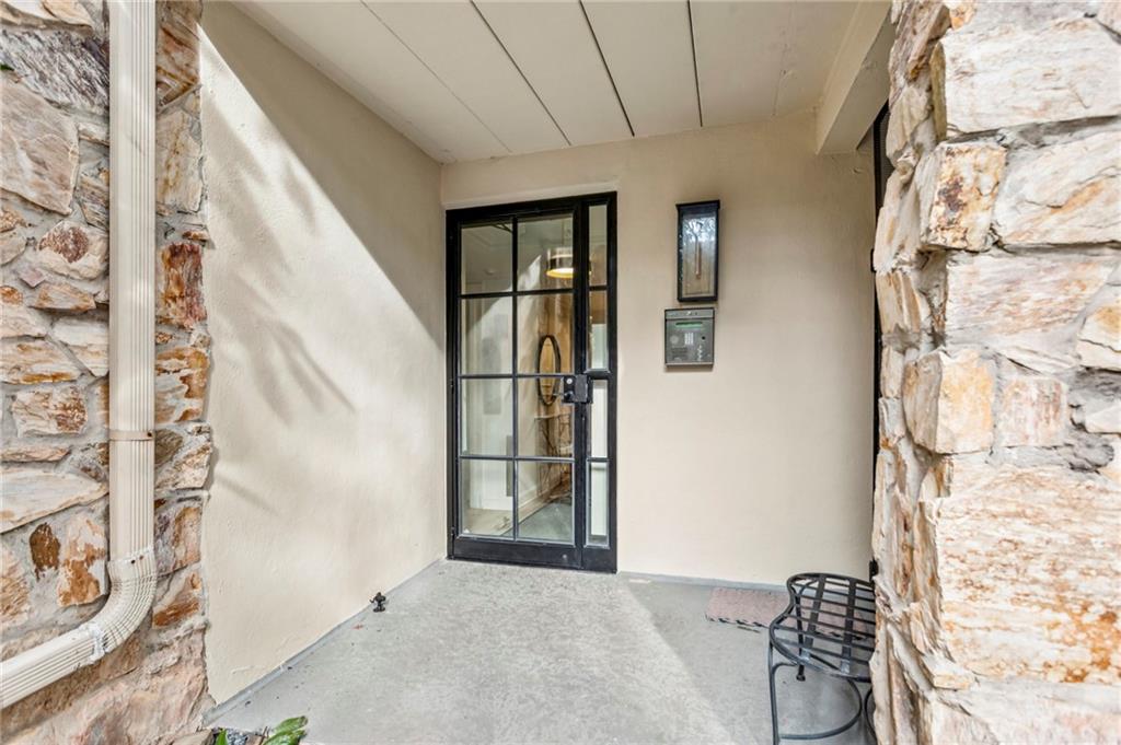 2632 Peachtree Road NW Unit 402B