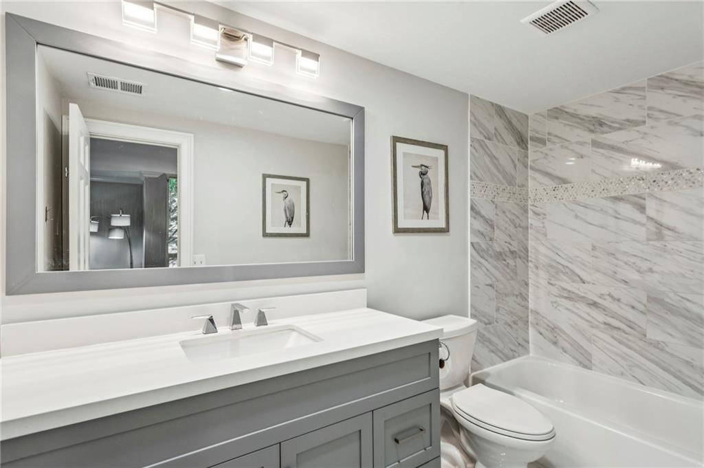 2632 Peachtree Road NW Unit 402B