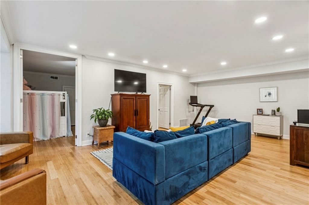 2632 Peachtree Road NW Unit 402B