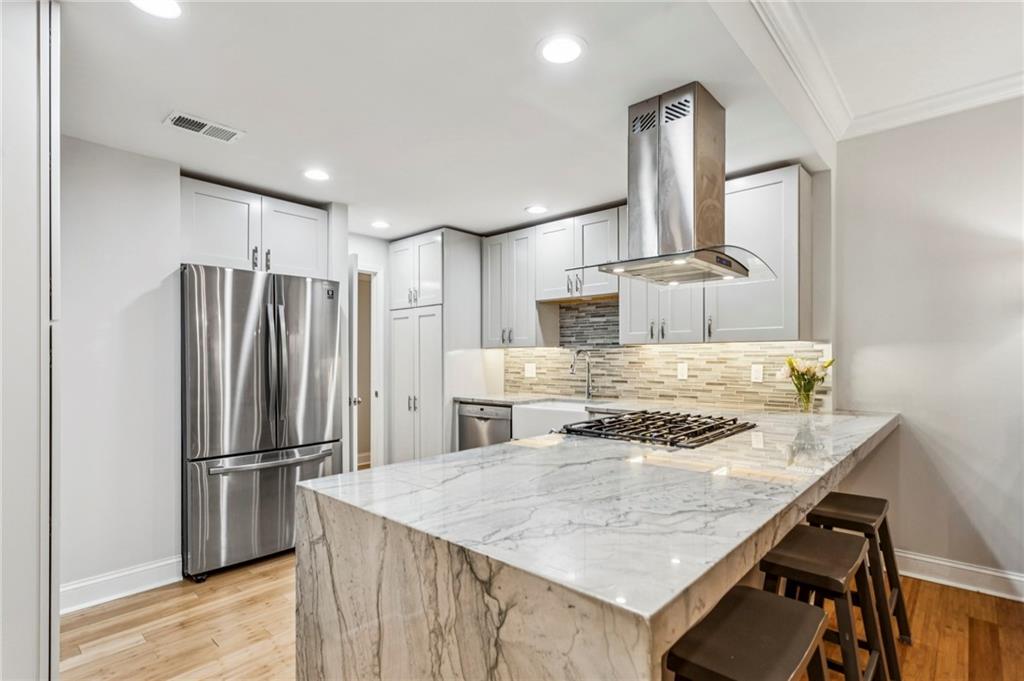 2632 Peachtree Road NW Unit 402B